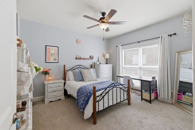 2017 Callaway Park Pl, Thompsons Station, TN 37179