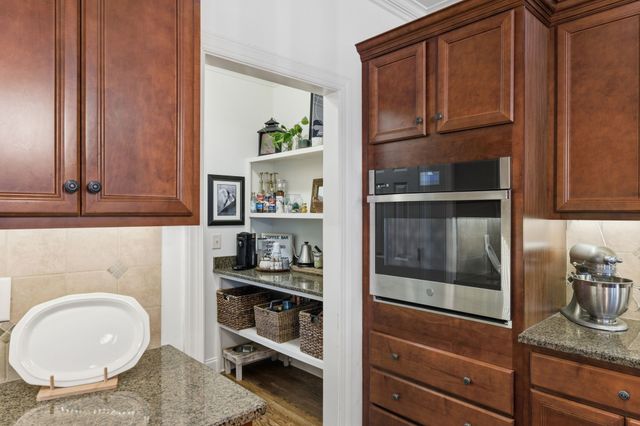 2017 Callaway Park Pl, Thompsons Station, TN 37179