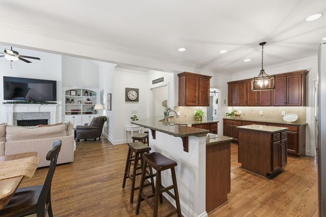 2017 Callaway Park Pl, Thompsons Station, TN 37179