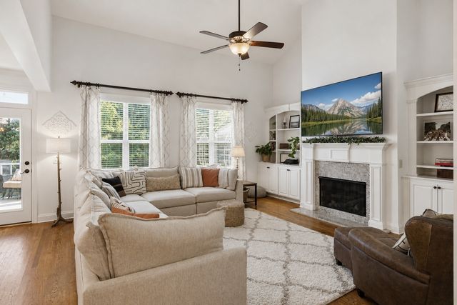 2017 Callaway Park Pl, Thompsons Station, TN 37179