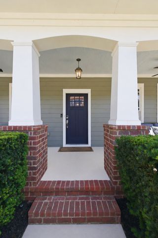2017 Callaway Park Pl, Thompsons Station, TN 37179