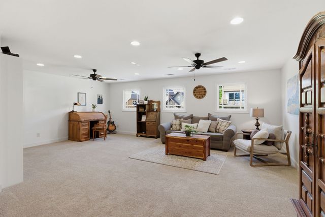 2017 Callaway Park Pl, Thompsons Station, TN 37179