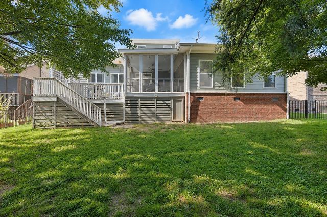 2017 Callaway Park Pl, Thompsons Station, TN 37179