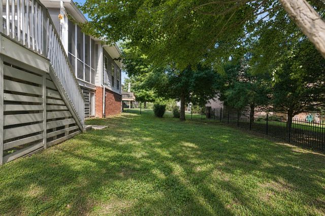 2017 Callaway Park Pl, Thompsons Station, TN 37179