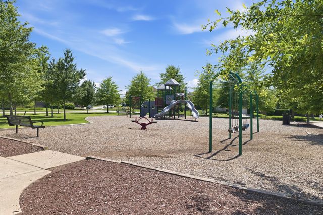 2017 Callaway Park Pl, Thompsons Station, TN 37179