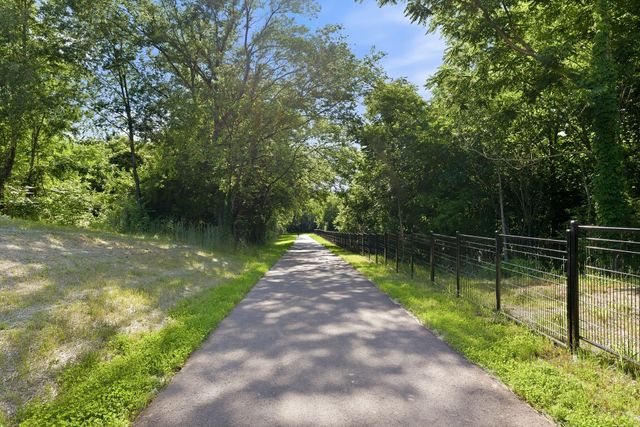 2017 Callaway Park Pl, Thompsons Station, TN 37179