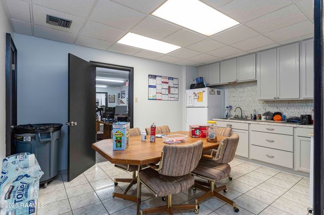 122 Row 3, Lafayette, LA 70508