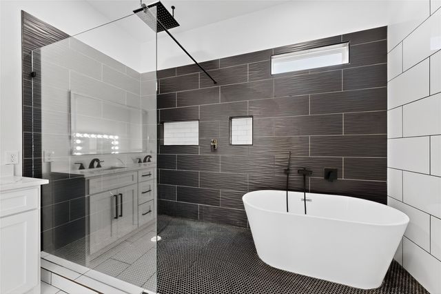 602 Martinique Avenue, Dallas, TX 75223