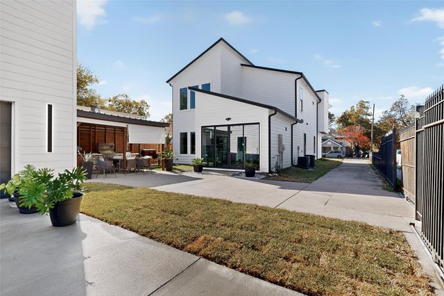 602 Martinique Avenue, Dallas, TX 75223