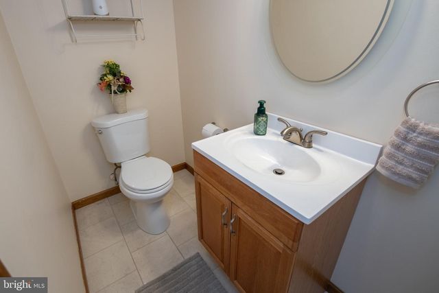3726 WESTHAMPTON DR, Philadelphia, PA 19154