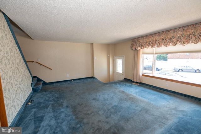 3726 WESTHAMPTON DR, Philadelphia, PA 19154