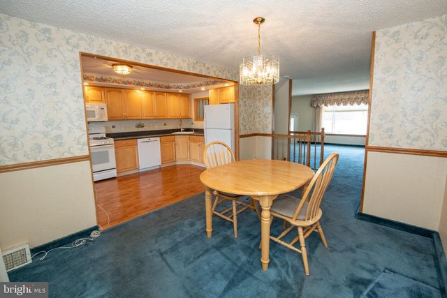 3726 WESTHAMPTON DR, Philadelphia, PA 19154