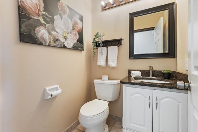 221 Burncrest Court, Burnsville, MN 55337