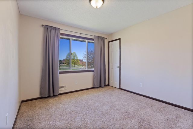 221 Burncrest Court, Burnsville, MN 55337