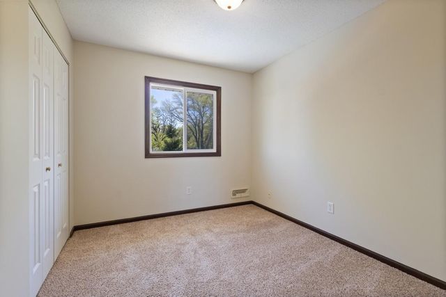 221 Burncrest Court, Burnsville, MN 55337