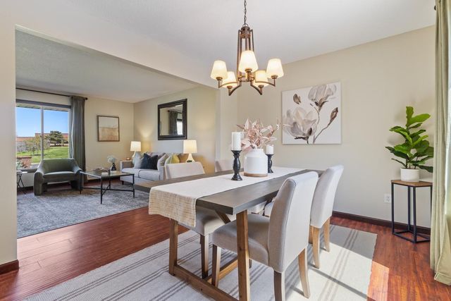 221 Burncrest Court, Burnsville, MN 55337