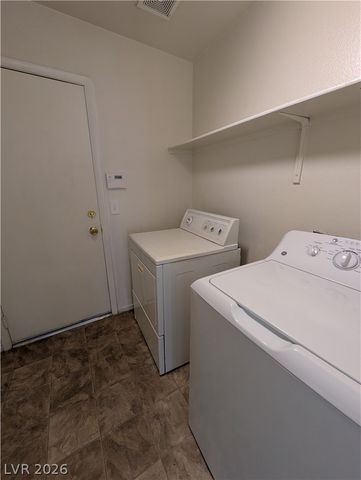 2462 Cavern Cove Way, Las Vegas, NV 89156