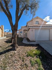 2462 Cavern Cove Way, Las Vegas, NV 89156