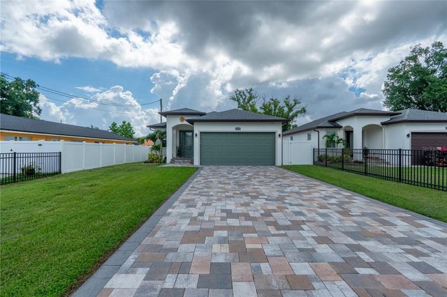 8307 N GOMEZ AVENUE, Tampa, FL 33614