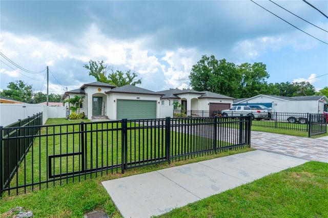 8307 N GOMEZ AVENUE, Tampa, FL 33614
