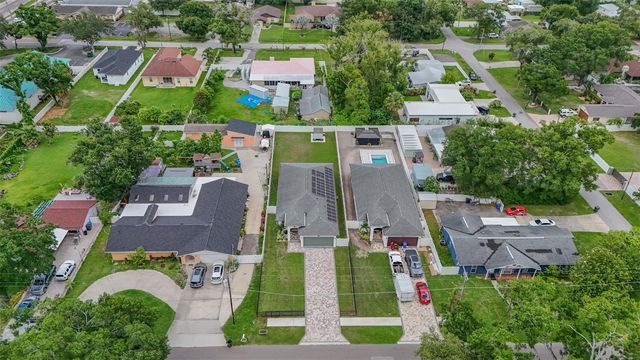 8307 N GOMEZ AVENUE, Tampa, FL 33614