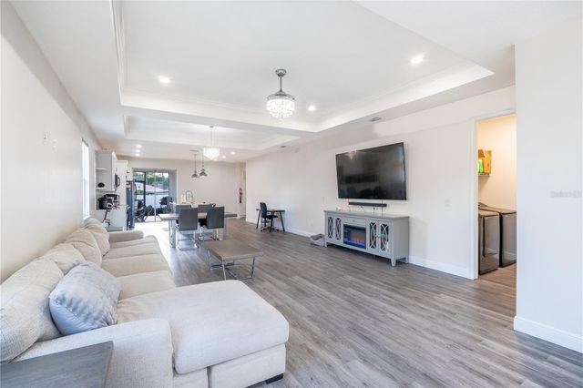 8307 N GOMEZ AVENUE, Tampa, FL 33614