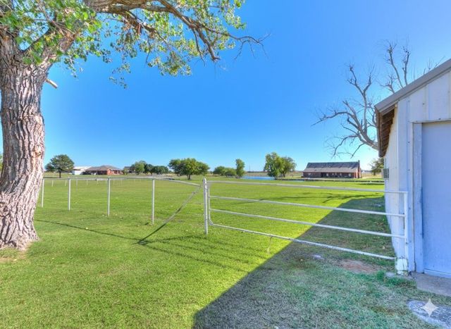 424 Spur Drive, Piedmont, OK 73078