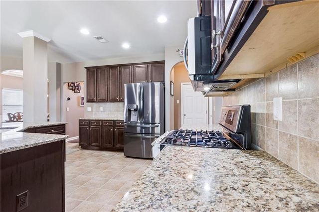 5943 Lexington Way, Braselton, GA 30517