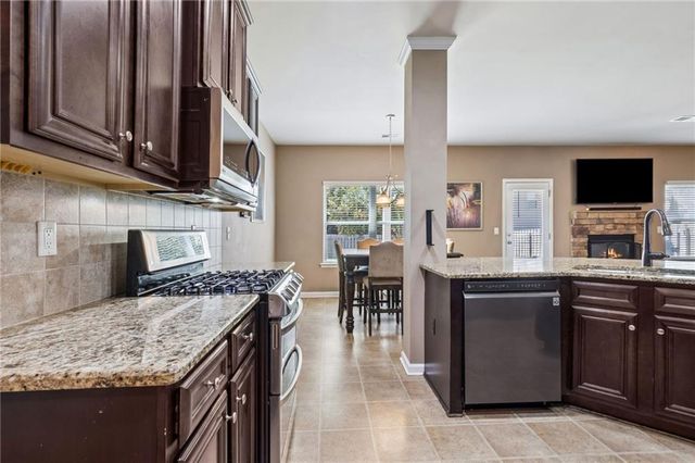 5943 Lexington Way, Braselton, GA 30517