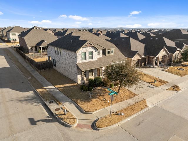 3701 Fossil Tree Lane, Fort Worth, TX 76244