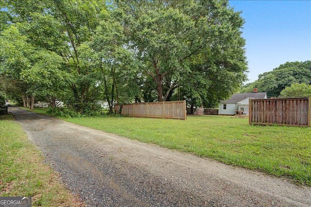 3348 Bloomfield Avenue, Clarkdale, GA 30111