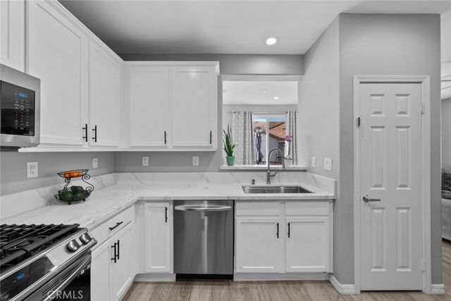 27950 Avalon Drive 50, Canyon Country, CA 91351