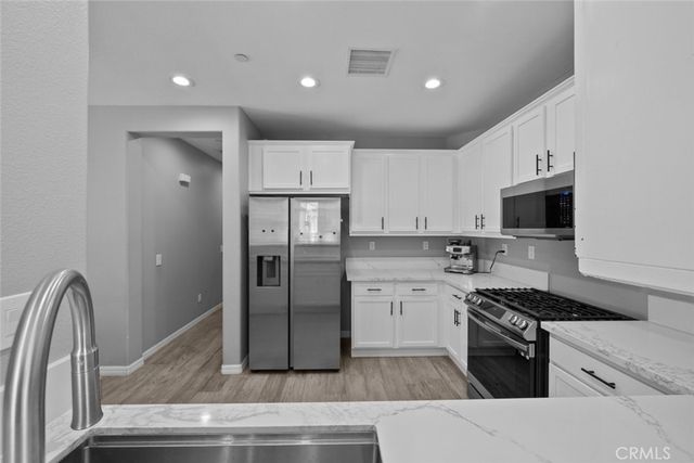 27950 Avalon Drive 50, Canyon Country, CA 91351
