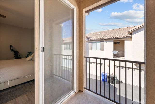27950 Avalon Drive 50, Canyon Country, CA 91351