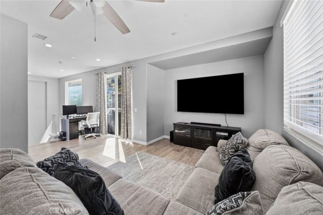 27950 Avalon Drive 50, Canyon Country, CA 91351