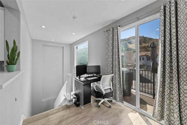 27950 Avalon Drive 50, Canyon Country, CA 91351