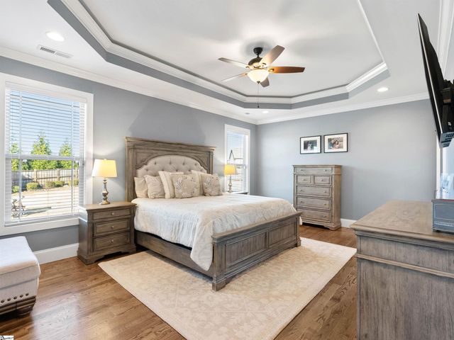 321 La Novia Court, Boiling Springs, SC 29316