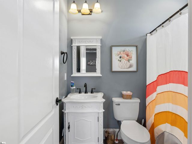 321 La Novia Court, Boiling Springs, SC 29316