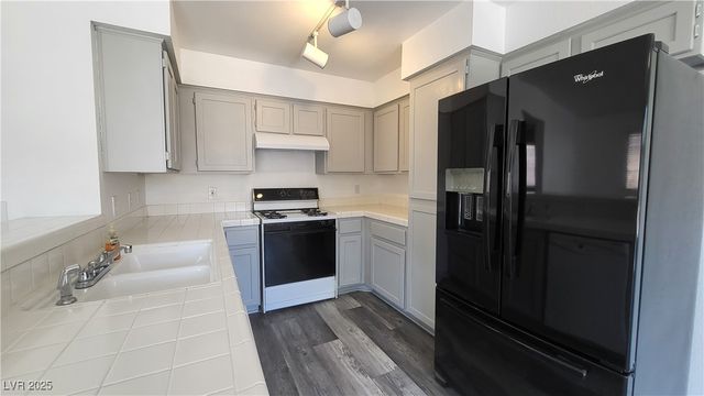 306 Lander Drive, Henderson, NV 89074