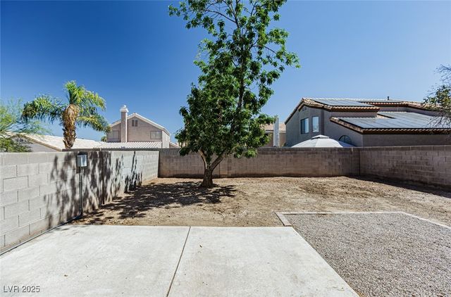 306 Lander Drive, Henderson, NV 89074