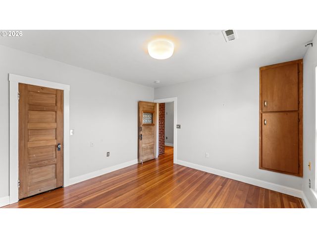 111 N MONROE St, Portland, OR 97227