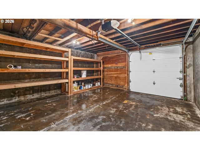 111 N MONROE St, Portland, OR 97227