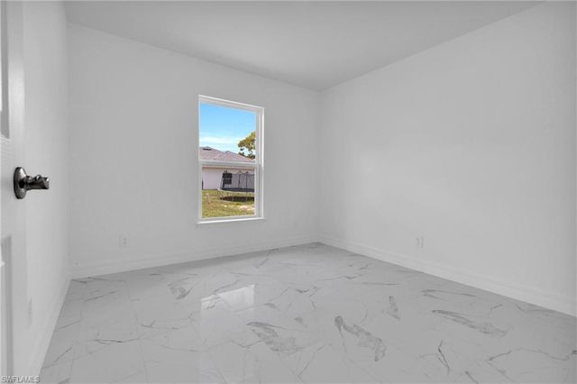 1808 NE 44th ST, Cape Coral, FL 33909