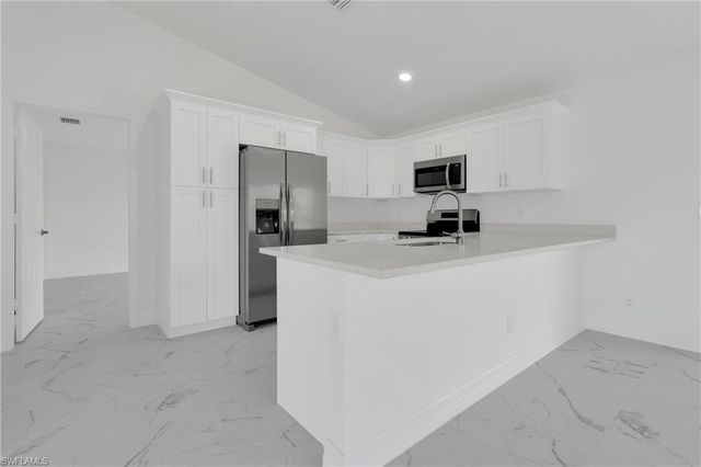 1808 NE 44th ST, Cape Coral, FL 33909