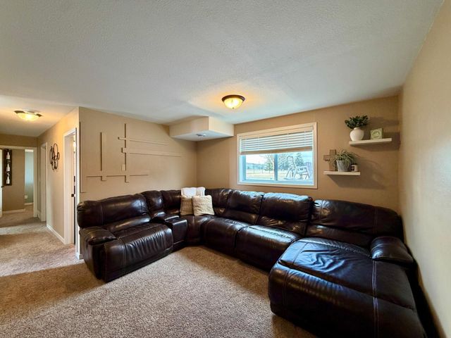 3109 30th Street S, Moorhead, MN 56560