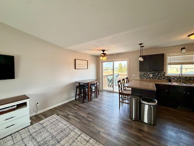 3109 30th Street S, Moorhead, MN 56560