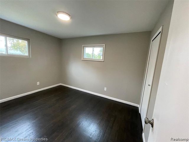 3424 Toepfer Road, Warren, MI 48091