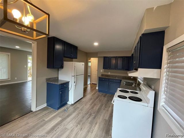 3424 Toepfer Road, Warren, MI 48091