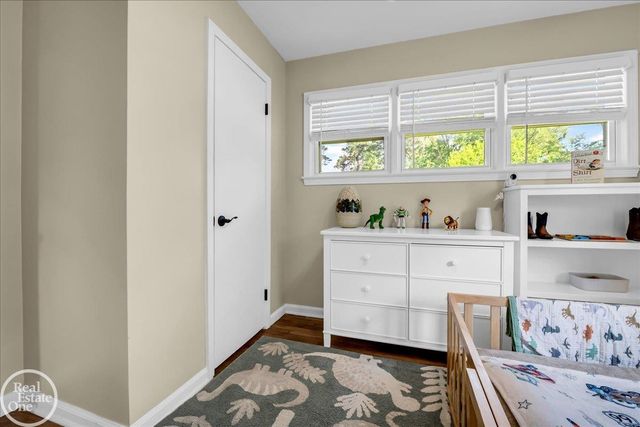 49741 Jefferson Avenue, Chesterfield, MI 48047