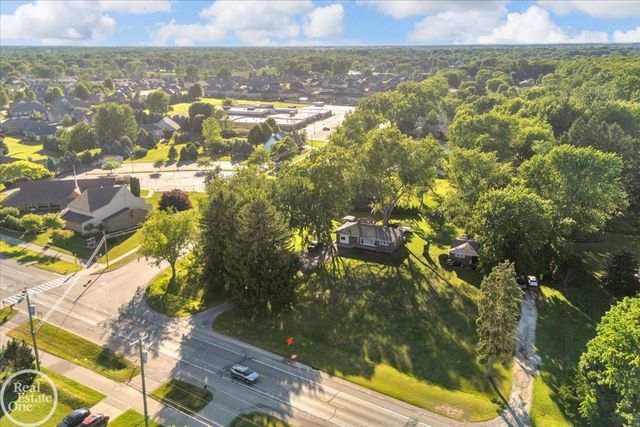 49741 Jefferson Avenue, Chesterfield, MI 48047